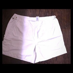 Plus size Columbia short